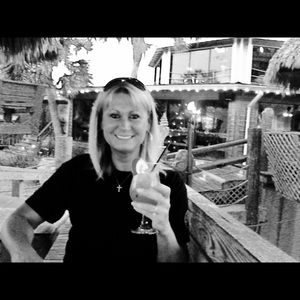 Meet your Posher, Lilinda